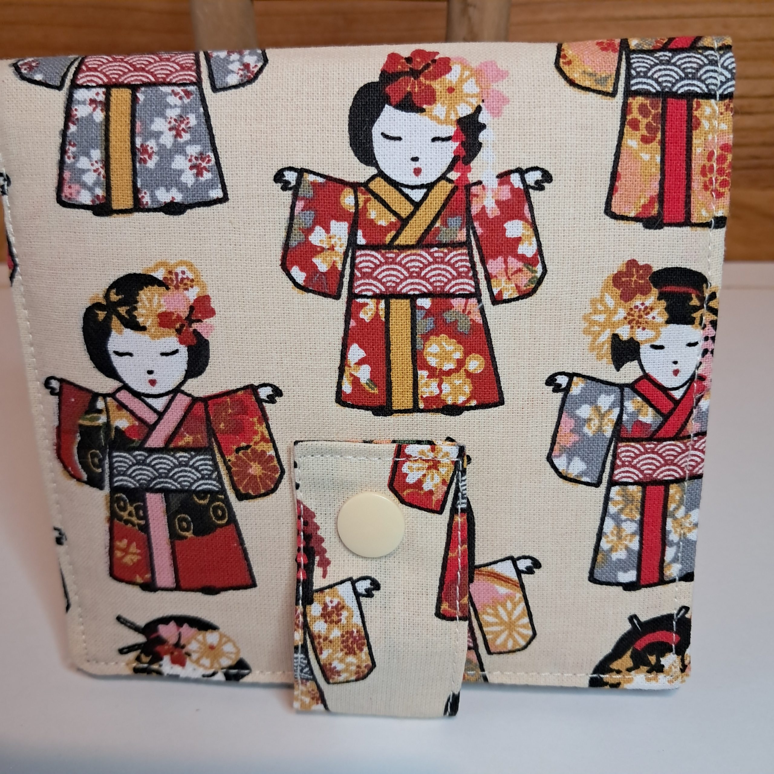 Kit de 4 lingettes et sa pochette Geisha – Image 2